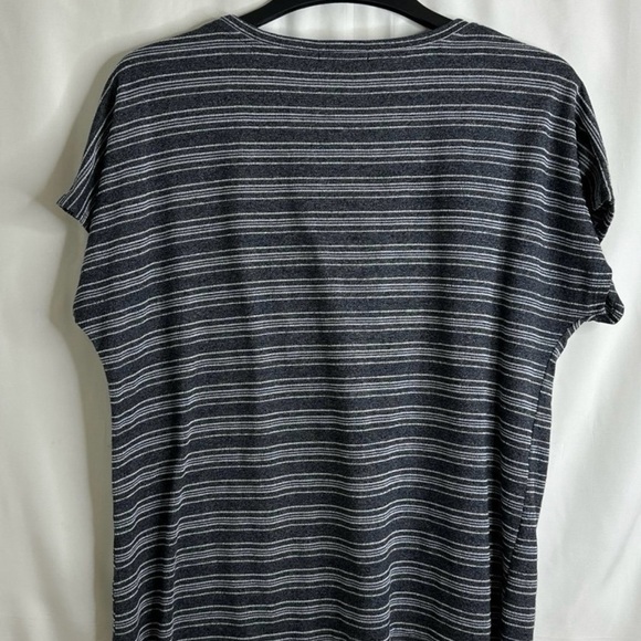 89th + Madison, Women’s Gray Shirt Size XL - Picture 4 of 7